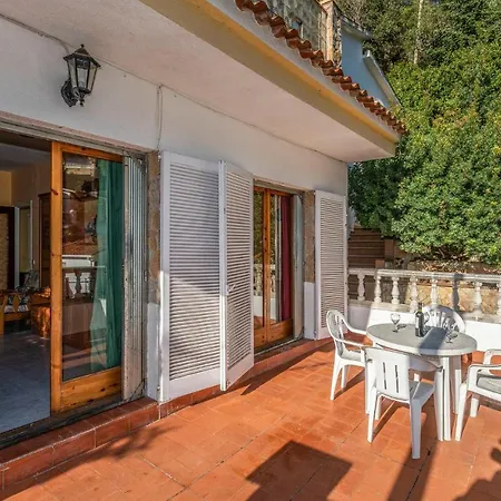 Vakantiehuis Nice In With 2 Bedrooms&outdoor Swimming Pool Lloret de Mar